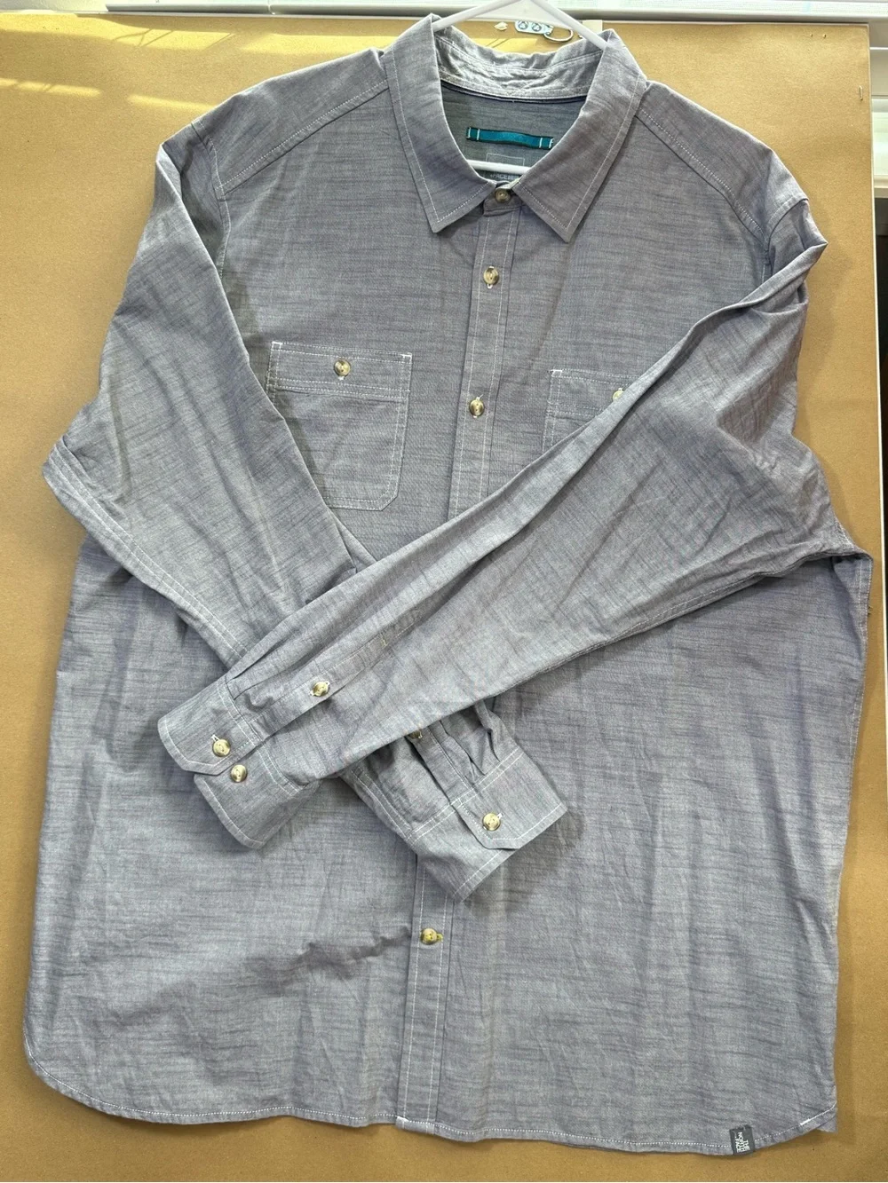 The North Face Men's Heather Gray Short-Sleeve Button-Down Shirt